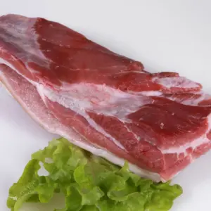 Sertés karaj bőrös csontos